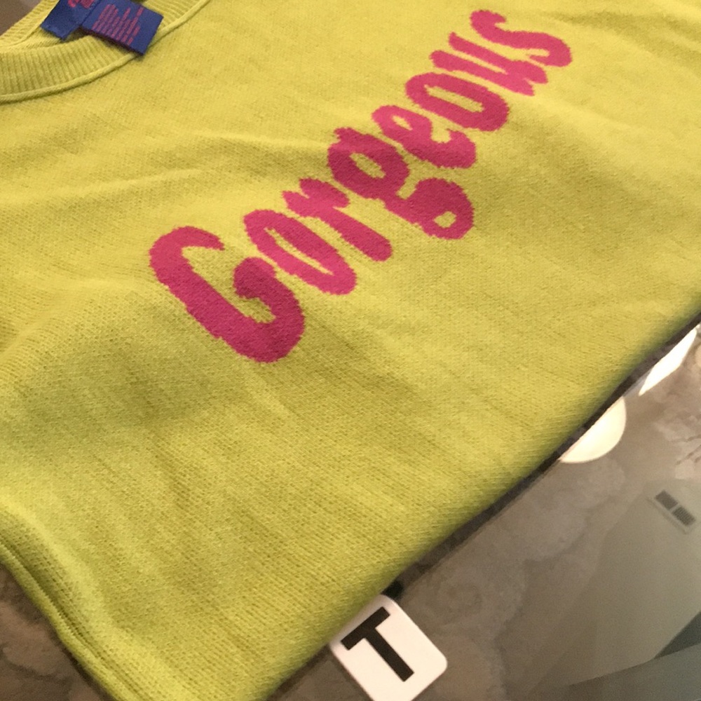 NWOT SWEATER KIWI COLOR. The original plastic bag the color is called GORGEO. 💗 - Picture 2 of 10